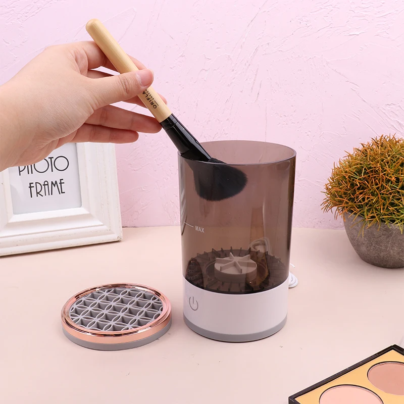 60-Second Electric Brush Cleaner